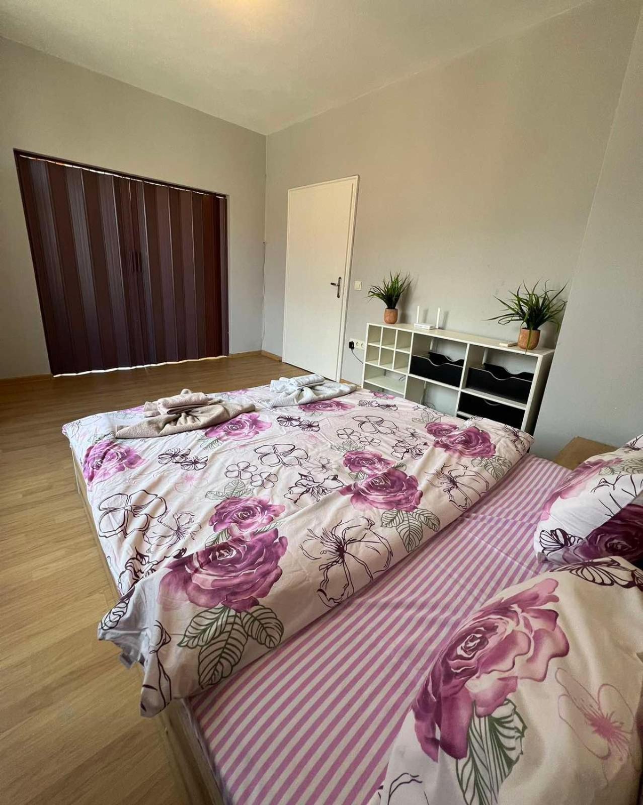 Rio Sunny 2Bdr Apt Near Ndk - Metro - Non-Stop Paid Public Parking София Екстериор снимка