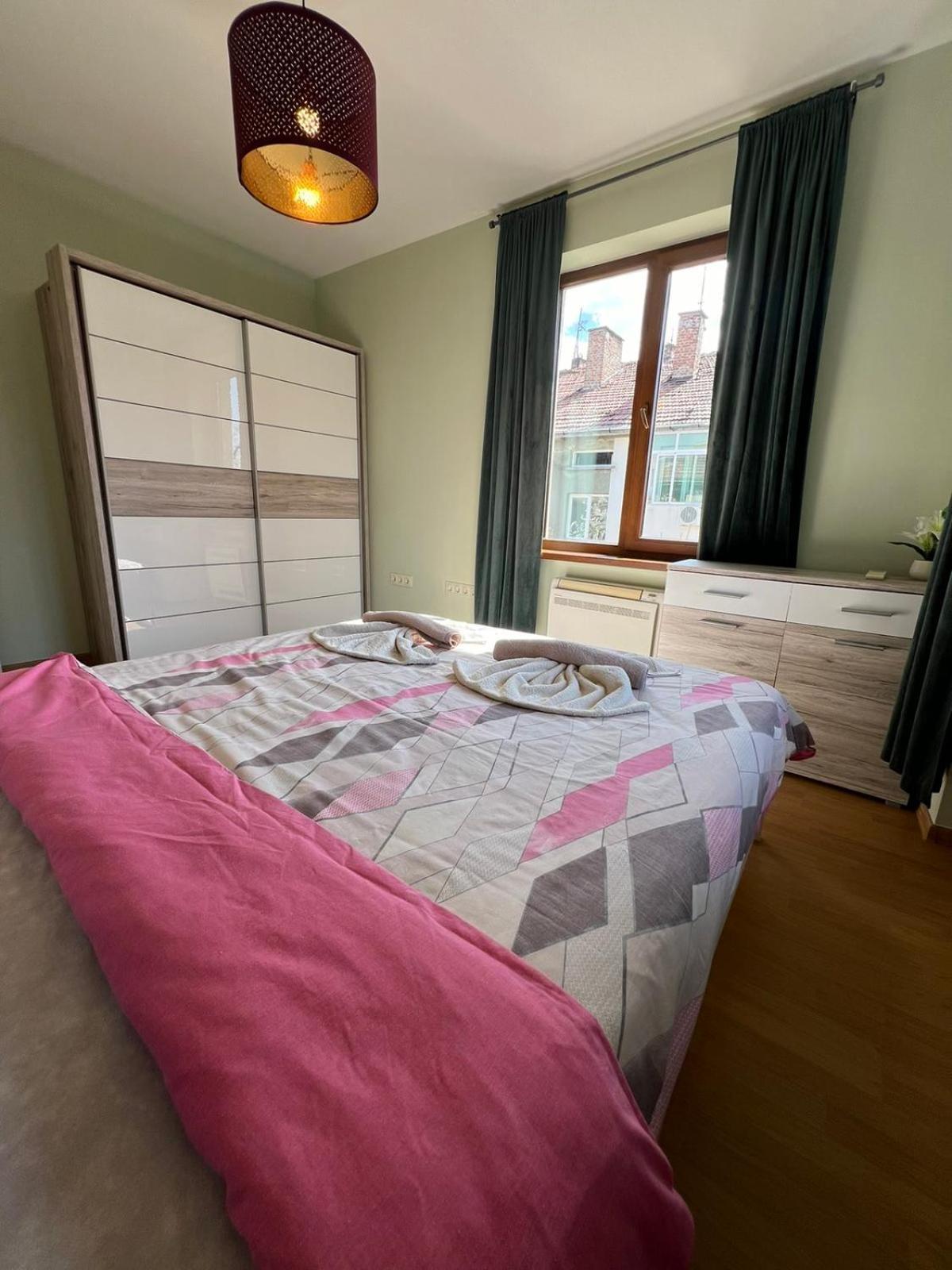 Rio Sunny 2Bdr Apt Near Ndk - Metro - Non-Stop Paid Public Parking София Екстериор снимка