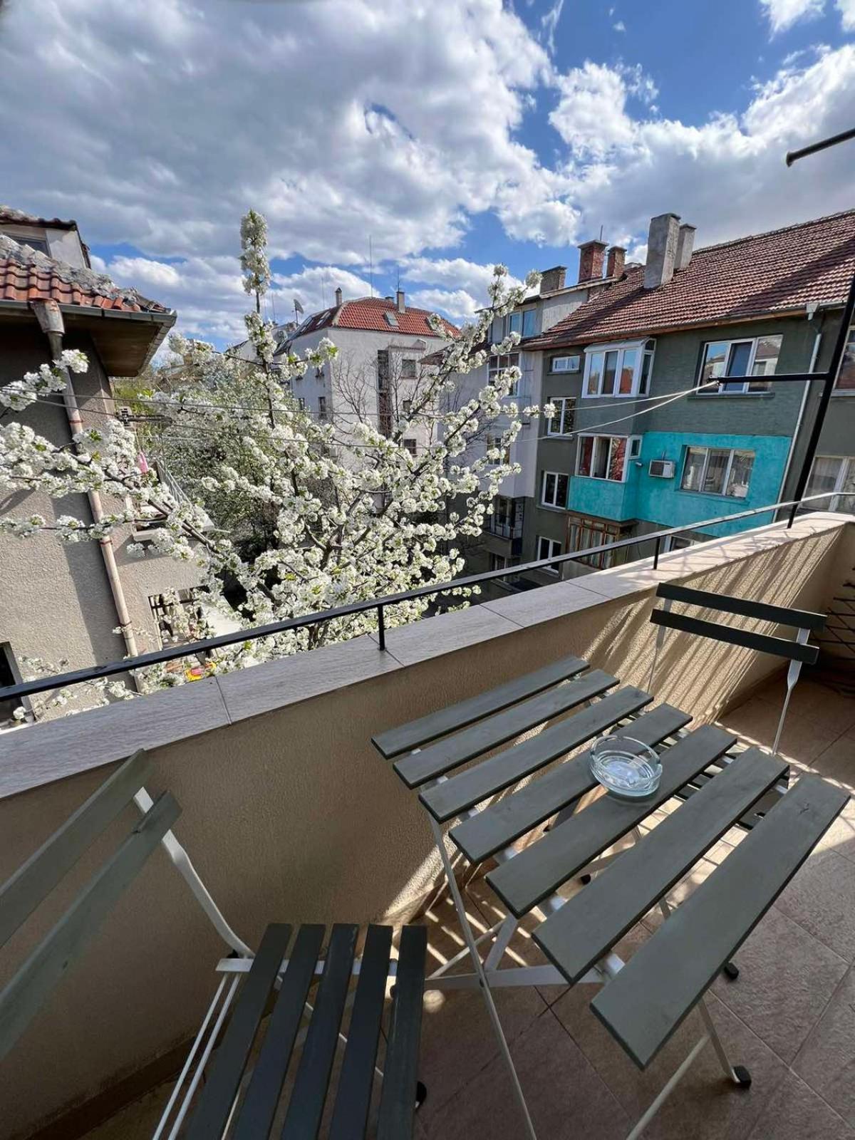 Rio Sunny 2Bdr Apt Near Ndk - Metro - Non-Stop Paid Public Parking София Екстериор снимка