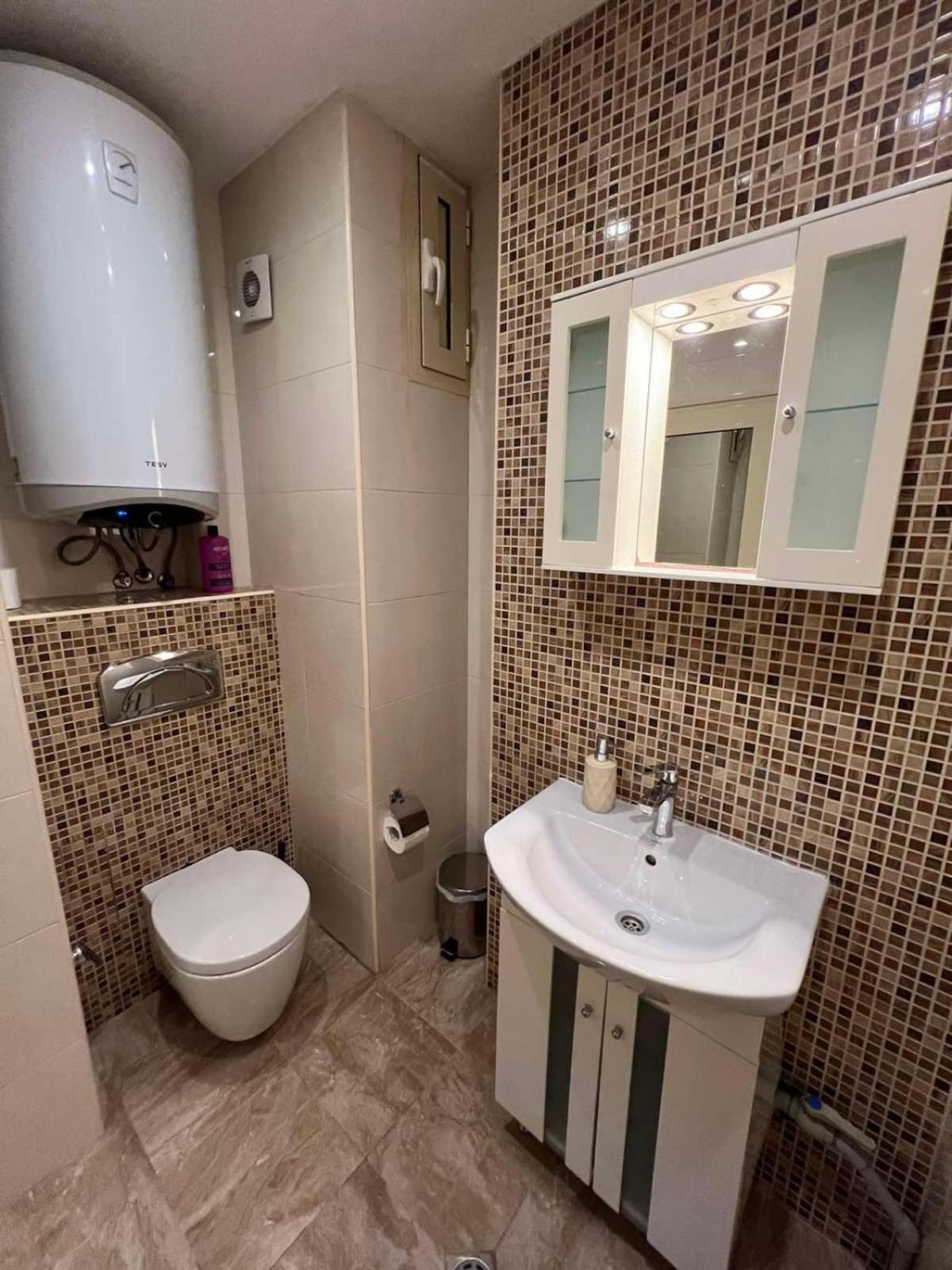 Rio Sunny 2Bdr Apt Near Ndk - Metro - Non-Stop Paid Public Parking София Екстериор снимка